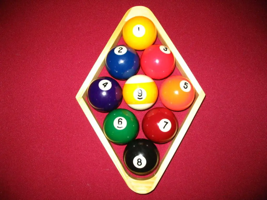 how to rack 9 ball pool